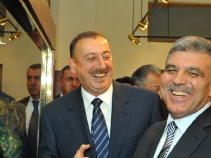 Gül, Aliyev ile biraraya geldi