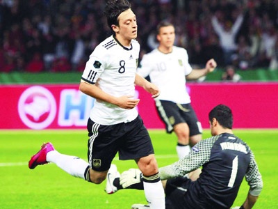 Almanlar MESUT