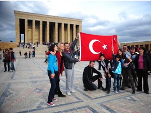 Anıtkabir'i bugün 148 bin kişi ziyaret etti