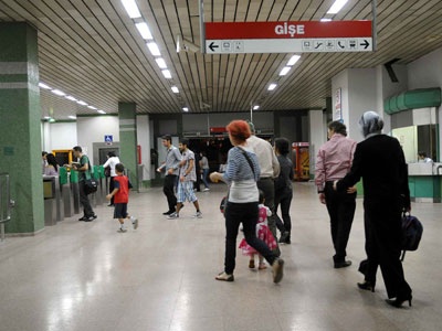 Ankara Metrosu'nda intihar