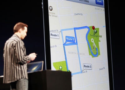 Apple Google Maps'ten vazgeçiyor