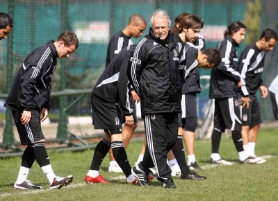 Beşiktaş'ta çifte şok yaşandı!