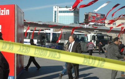 Canlı bomba polis minibüsüne girecekti