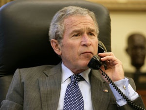 Bush Gül'ü telefonla kutladı