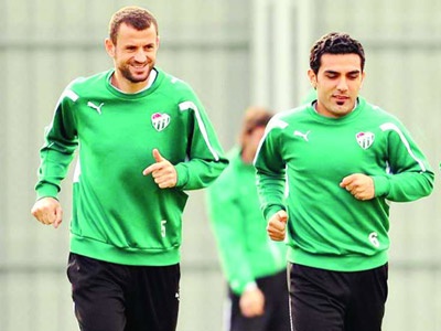 Bursaspor'da rota Valencia'ya döndü