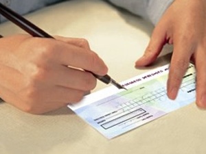 Çekler, üzerindeki tarihten önce bozdurulamayacak