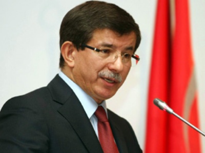 Davutoğlu, Kıbrıs ve İran meselesini konuştu