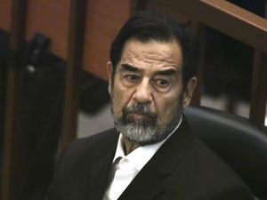 Saddam bir puro ve kahveye konuşmuş