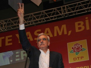 DTP'de Ahmet Türk yeni başkan