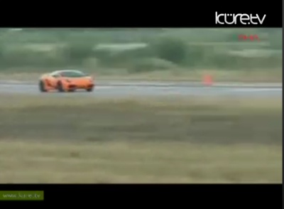 Lamborghini Gallardo 378 km ile uçtu!