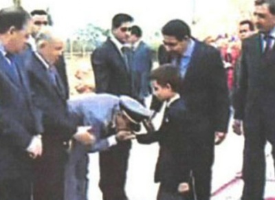 G.Kurmay Başkanı'nın el öpmesi ülkeyi karıştırdı