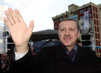 Erdoğan'ın yolu köylüler tarafından kesildi