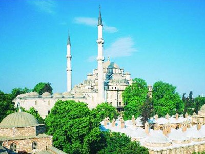 Fatih Külliyesi üç ciltlik dev esere konu oldu