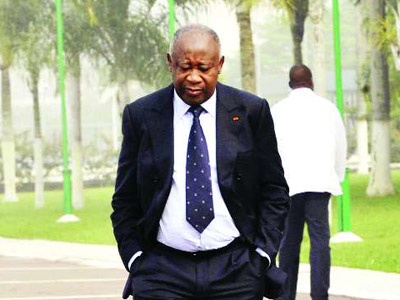 Gbagbo sarayda  tek başına