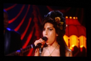 Winehouse 5 ödül birden aldı