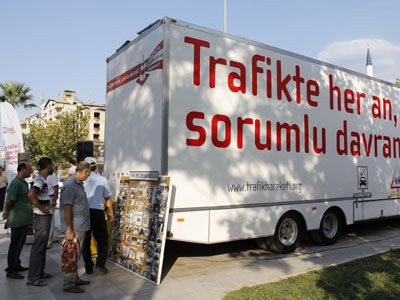 Güvenli Taşıt Hareketi TIR'ı Taksim'de