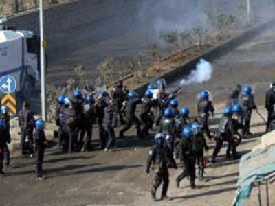 Hakkari'de 17 kişi gözaltına alındı