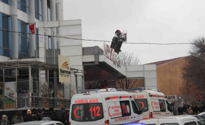 Bahçelievler'de hastanede yangın çıktı