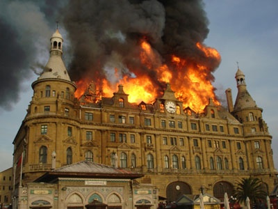 Haydarpaşa'yı kısa devre yaktı