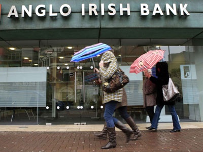 İrlanda Anglo Irish Bank'ı ikiye böldü