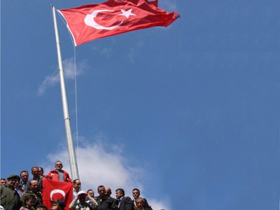 İstiklal Marşı  Türk halkına  tescil ediliyor