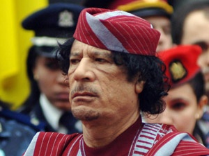 Kaddafi İsviçre  gemilerini yakacak