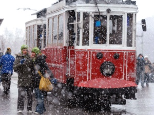 İstanbul'da kar yağışı başladı