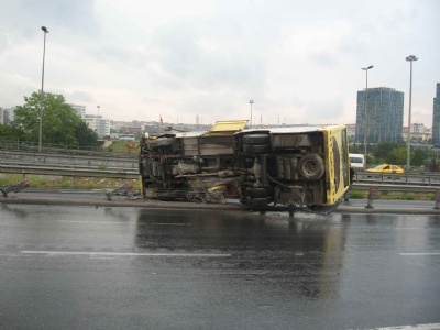 THY servisi kaza yaptı: 3 ölü, 7 yaralı  