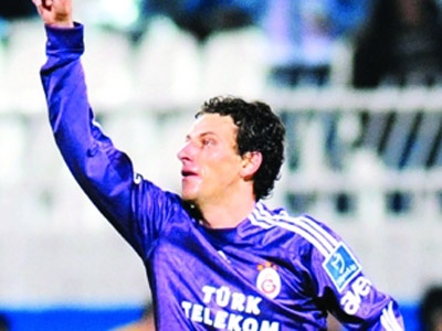 Keita ve Elano maçın en iyisiydi