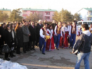 Doğuyla batı arasında gönül köprüsü