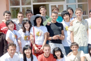 Koreli ve Makedonyalı öğrenciler KOMEK'te