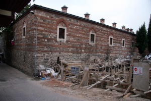 Koza Han'a kraliçe makyajı