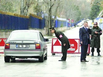 Kozmik oda kapısında ikinci gerginlik  