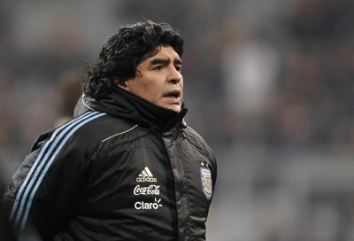 Maradona 'Bela'dan ucuz kurtuldu