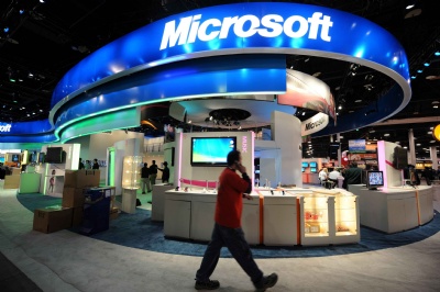 Microsoft, AOL'dan aldığı patentleri Facebook'a sa