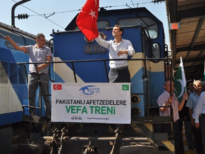 Pakistan'a 'Vefa Treni'