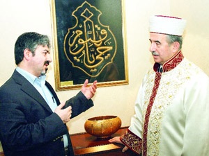 Prof. Dr. Ali Bardakoğlu: Dini de laikliği de raha