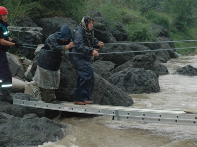 Rize'de sağanak: 7 kişi mahsur kaldı