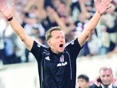 Schuster'le Kartal sonlarda gülüyor