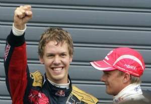 Vettel, F1'de tarih yazdı