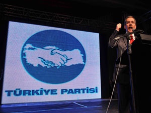 Şener'in parti logosu çalıntı mı?  