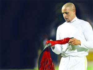 Fener kırmızıda durdu