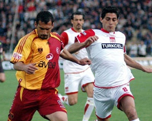 G.Saray 90'da vuruldu