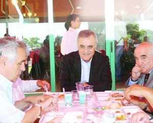 Hakan Şükür kalsın