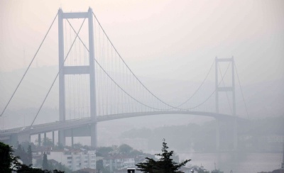İstanbul Boğazı'nda sis etkili oldu