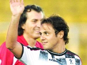 Massa Fenerli çıktı