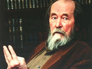 Aleksandr Soljenitsin öldü