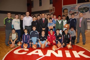 Başkan Genç, spor okullarını ziyaret etti 