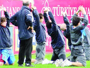 Trabzon kongresi ertelendi