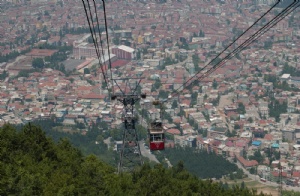 Teleferik bakıma alınıyor